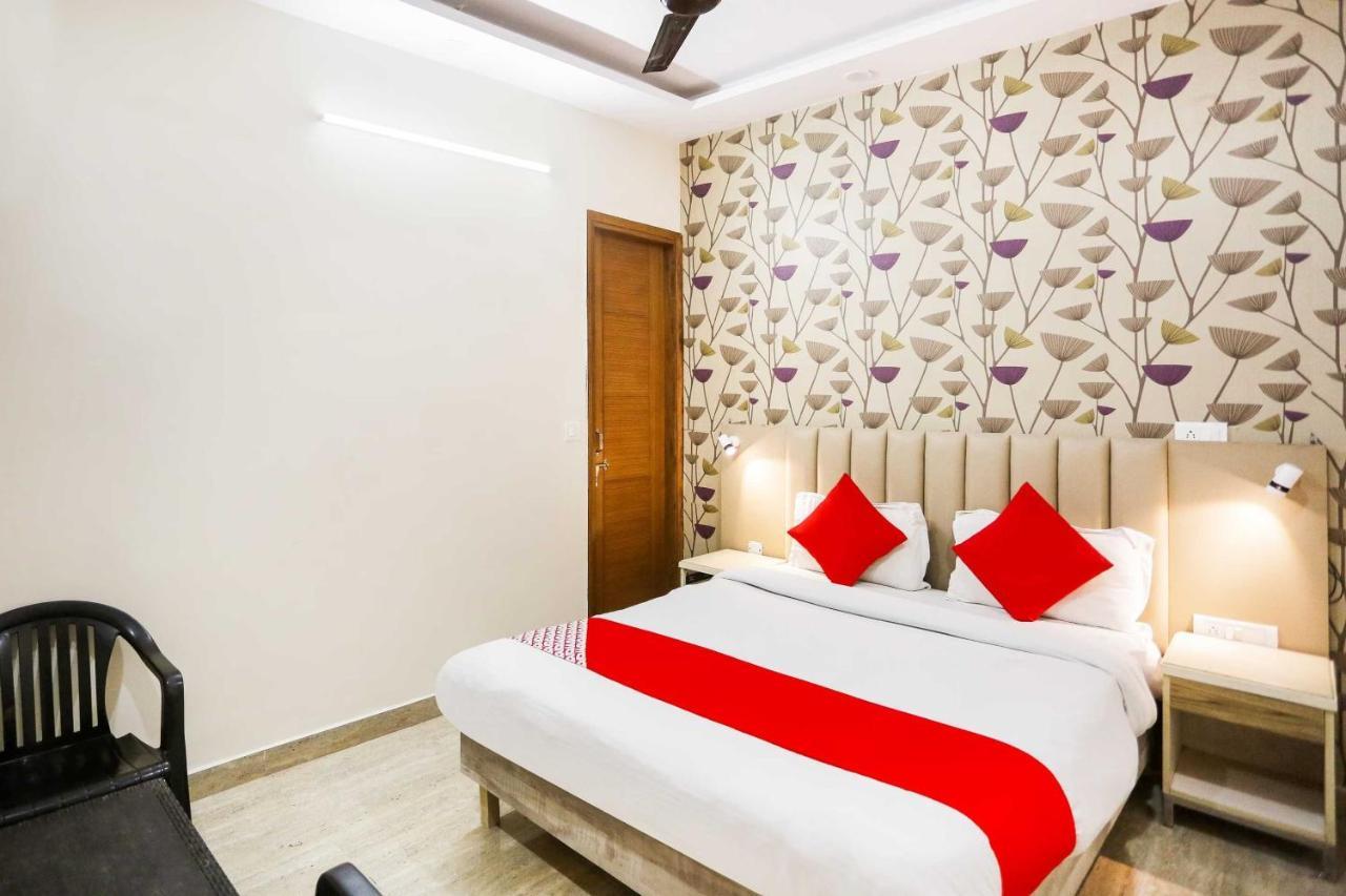 Hotel O Hotel Paradise Indraprast Екстер'єр фото