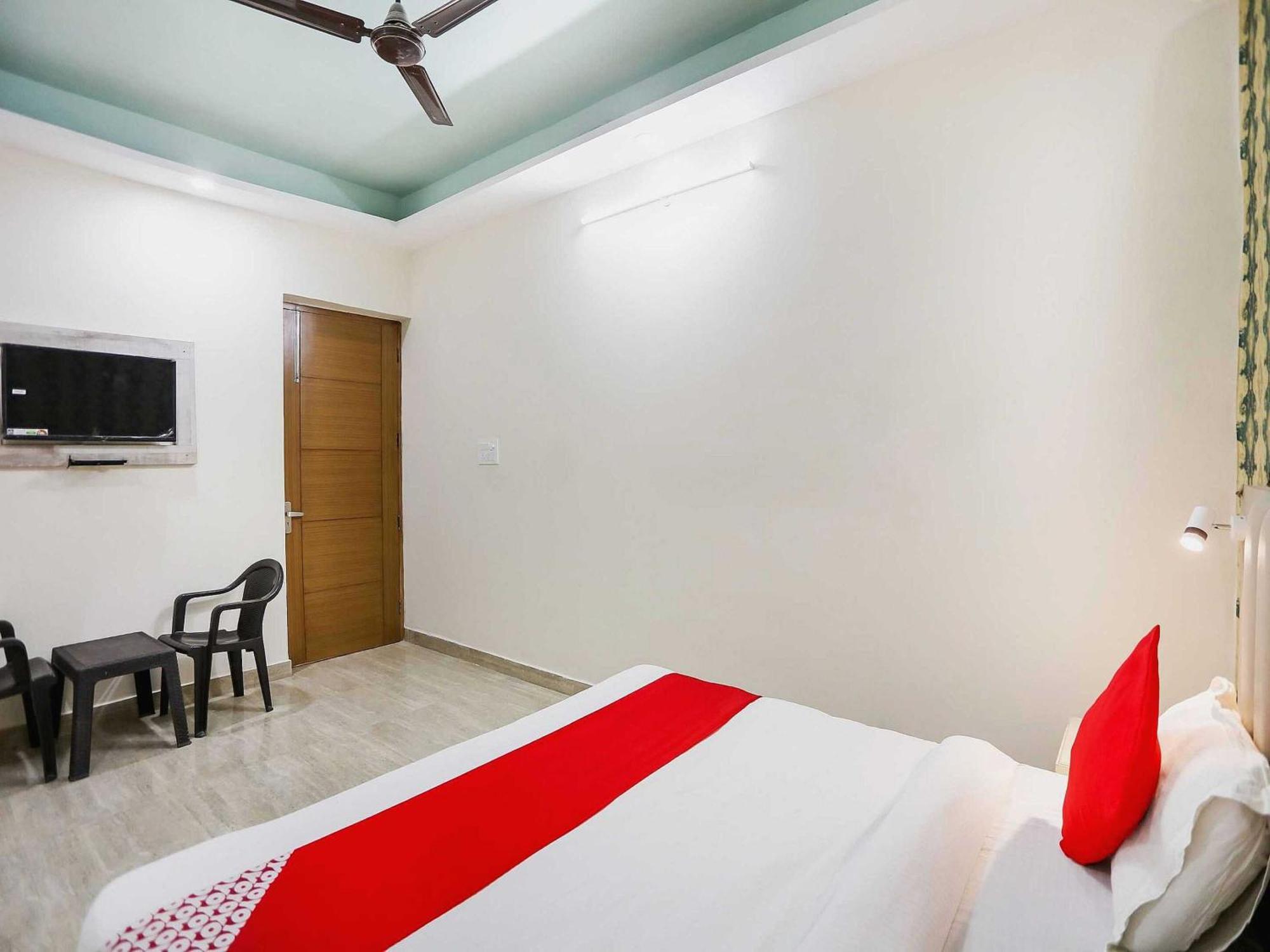 Hotel O Hotel Paradise Indraprast Екстер'єр фото