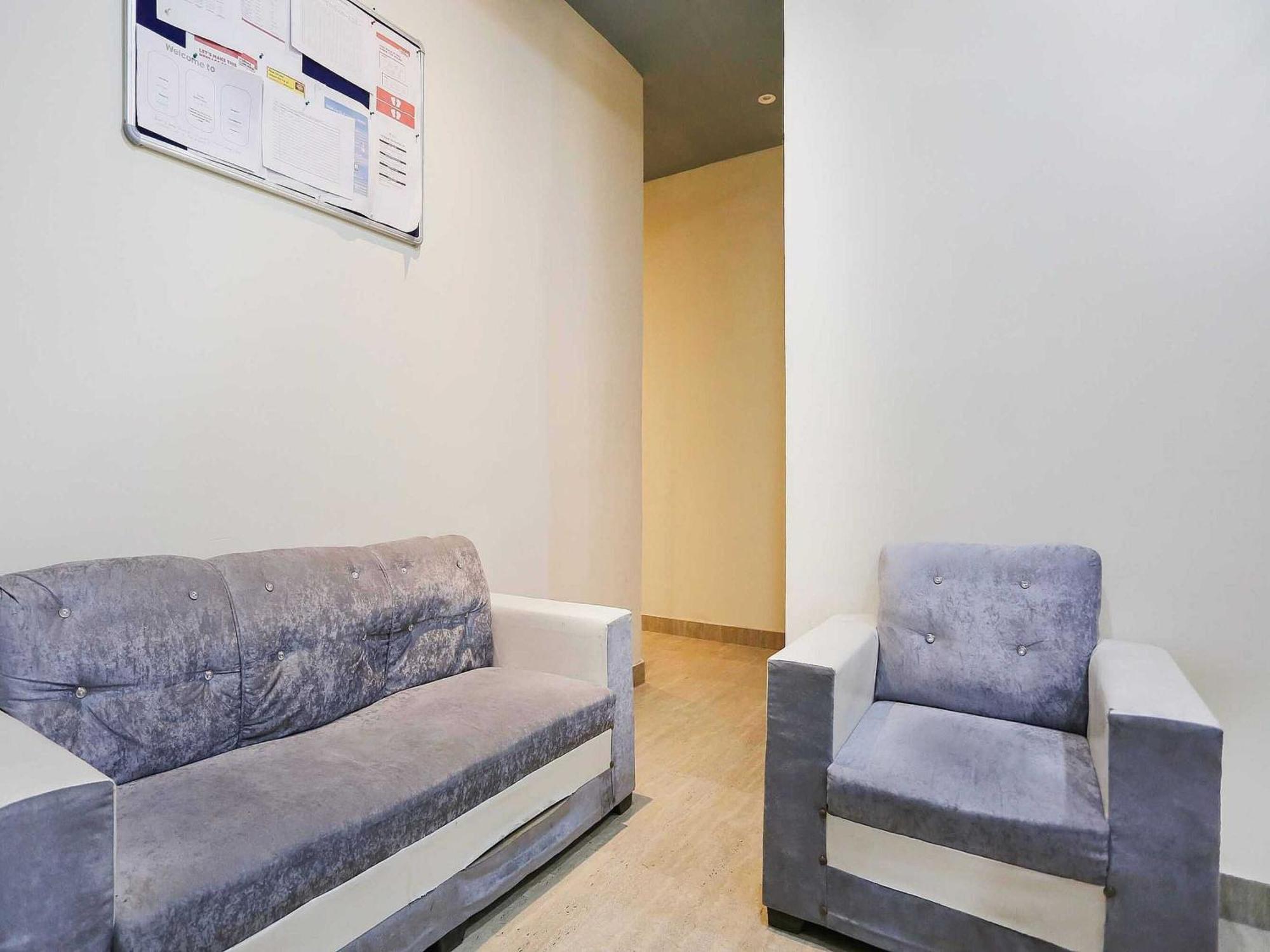 Hotel O Hotel Paradise Indraprast Екстер'єр фото
