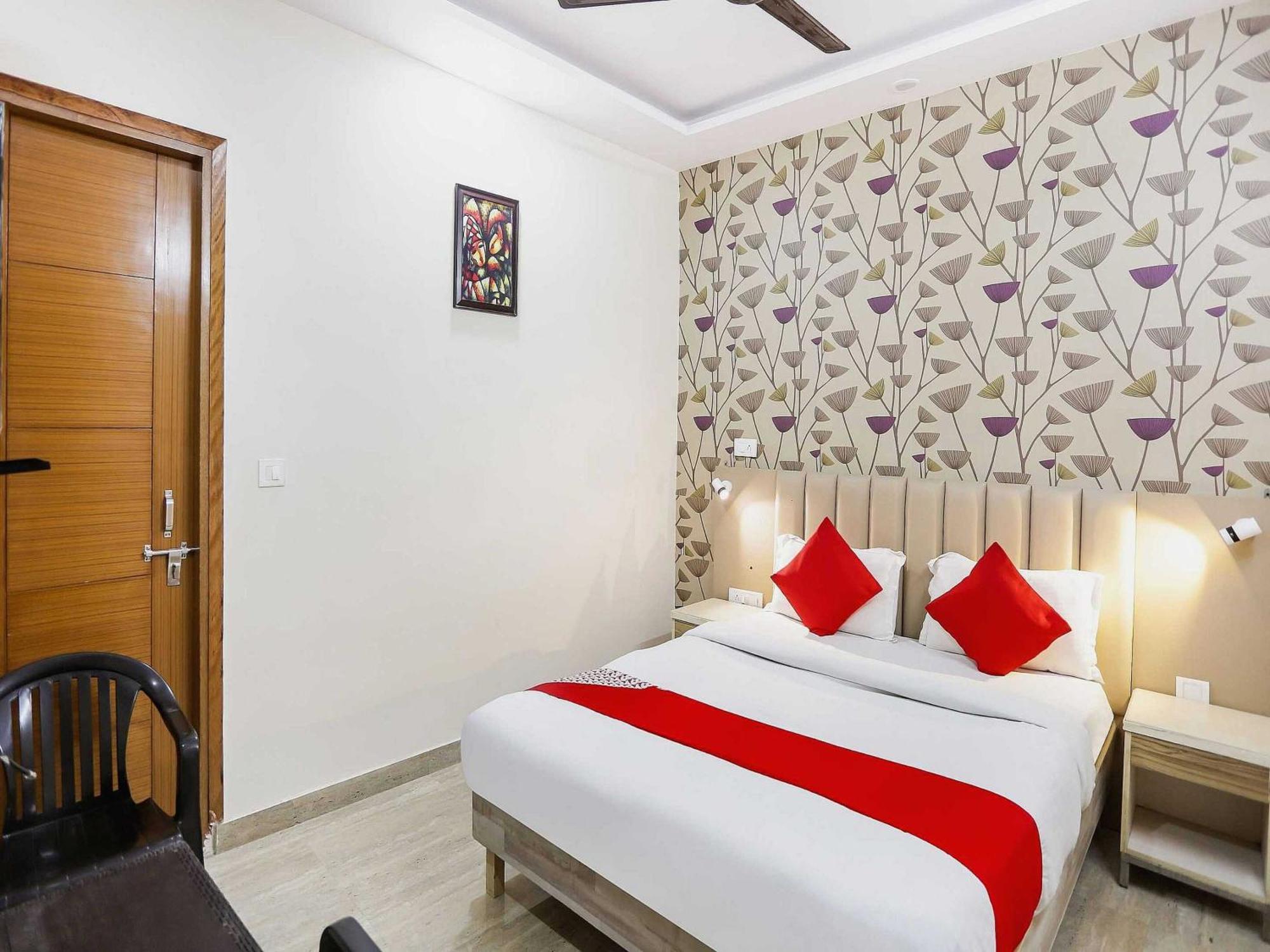 Hotel O Hotel Paradise Indraprast Екстер'єр фото